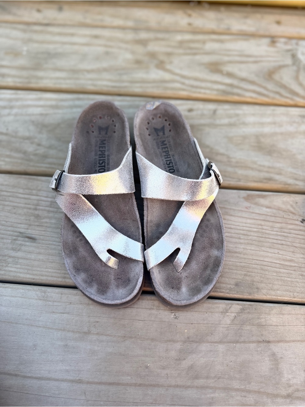 Mephisto Iridescent Taupe Leather Toe-Loop Sandals